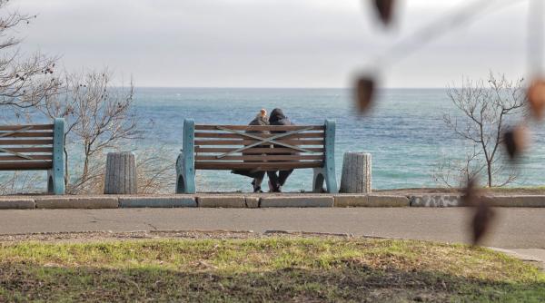 Cum va fi vremea de 1 Mai 2026. La mare, se anunță temperaturi în creștere dar sunt posibile ploi. Ce arată prognoza meteo ANM