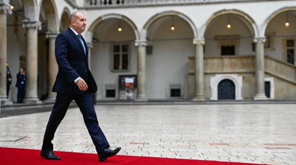De ce l-a ales generația Z din Bulgaria pe Rumen Radev. Explicația unui vot surprinzător