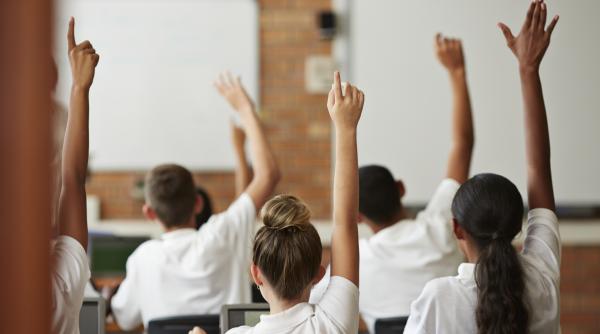 Evaluarea Naţională ar putea fi modificată. Mihai Dimian, despre problemele din Educaţie: "Motivația elevilor a devenit nota"