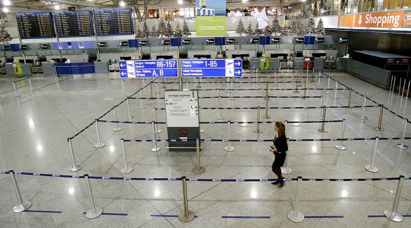 grecia rupe randurile in ue si renunta la sistemul entry exit pentru britanici dupa scandalul din italia