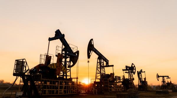 Țara europeană cu a doua cea mai mare producție de petrol, după Rusia, ar mai avea combustibil pentru doar 20 de zile