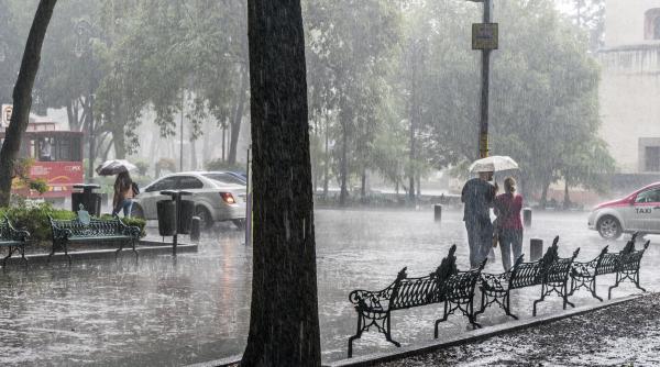 vremea se schimba brusc in bucuresti in urmatoarele zile se anunta ploi vant si minime de 1 grad