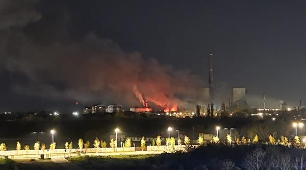 Cauza exploziei uriașe urmate de incendiu de la CET Vest București. Sunt avarii de amploare, sute de apartamente nu au apă caldă