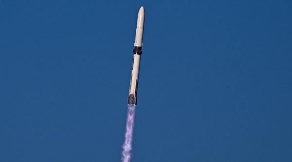 cea mai noua racheta a blue origin a fost retinuta la sol dupa un esec costisitor nu a reusit sa plaseze pe orbita un satelit