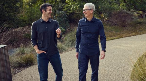 cine este john ternus viitorul ceo al apple