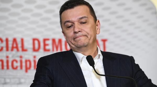 grindeanu intrebat daca va depune motiune de cenzura e o varianta sau vom vota alta motiune am vazut ca aur vrea sa depuna