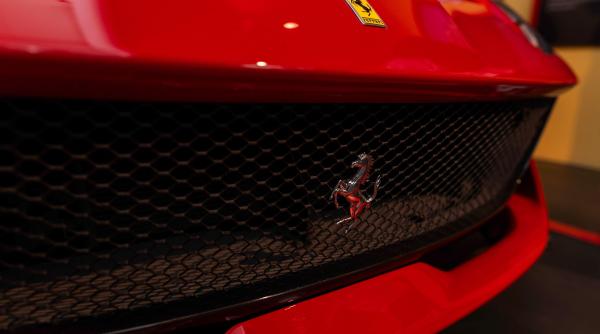 ferrari a stabilit ca primul automobil complet electric se va numi luce ce pret va avea