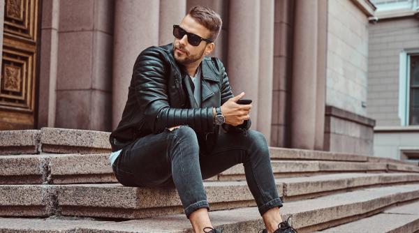 Cum să-ți construiești outfit-uri moderne cu sneakers legendari