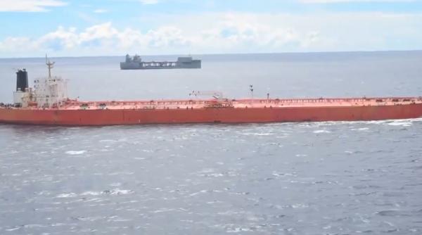 benzinaria plutitoare de titei iranian continua sa functioneze in asia sua au capturat mt tifani dar n au oprit fluxul spre china