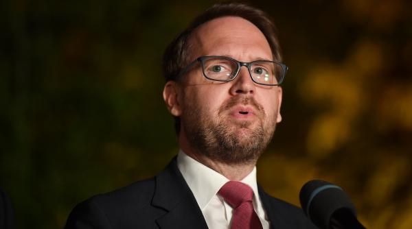 dominic fritz negocierile pe safe nu sunt inca inchise este cel mai prost moment pentru jocuri politice