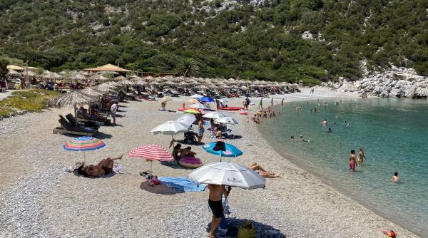 grecia impune reguli stricte pentru sute de plaje salbatice ce nu vor mai avea voie sa faca turistii