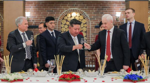 kim jong un a oferit un banchet de consolare rudelor nord coreeenilor ucisi in ucraina le uram sa se bucure de o viata fericita