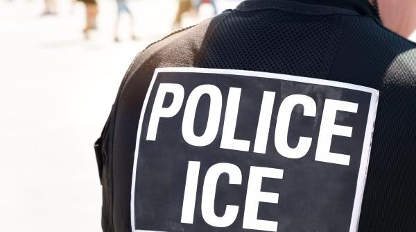 Trump susține o propunere făcută pe o reţea socială pentru redenumirea agenţiei ICE în „NICE”: „O idee grozavă”