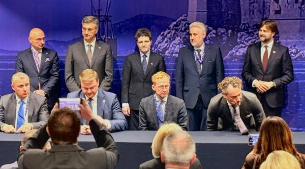 nicusor dan participa la summitul initiativei celor trei mari romania a inregistrat pasi importanti pentru dezvoltarea economiei