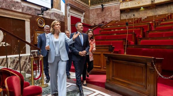 anuntul lui grindeanu dupa intalnirea cu presedinta adunarii nationale a frantei imi doresc sa continuam pe calea pro europeana