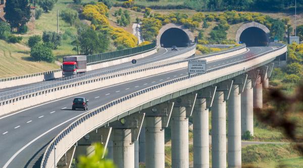 cateva reguli de circulatie din italia sunt cu adevarat ciudate