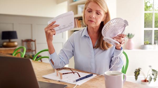 Ce probleme de sănătate aduce intrarea la menopauză