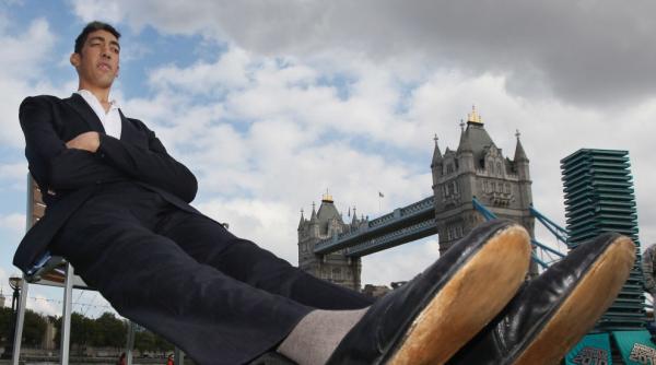 cel mai inalt om din lume a dezvaluit motivul pentru care l a parasit sotia sunt foarte trist