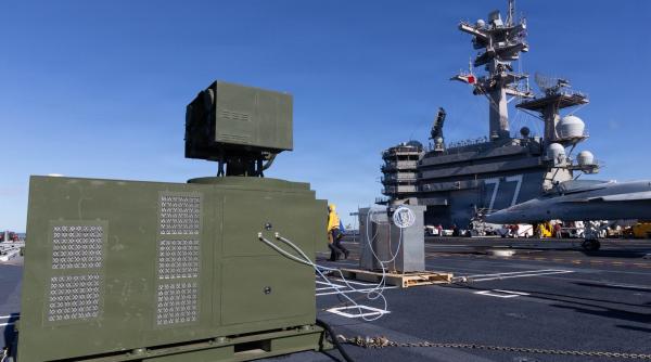 sua au testat de pe un portavion un laser care doboara drone o arma cu sursa de energie practic nelimitata