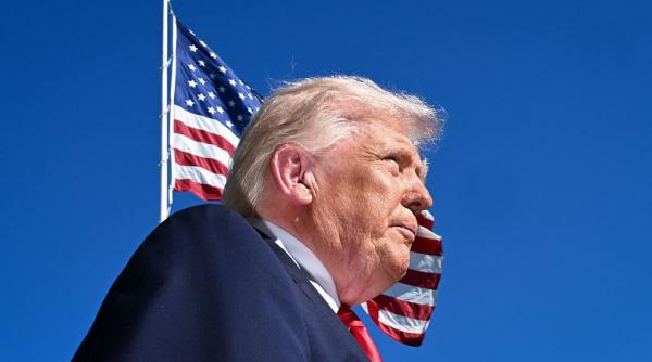 the atlantic trump se considera cel mai puternic om din toate timpurile si se compara cu iulius caesar si napoleon bonaparte