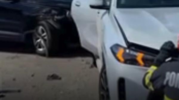 carambol cu sapte masini pe autostrada a3 sensul spre bucuresti e blocat traficul e deviat pe dn1 unde sunt deja ambuteiaje