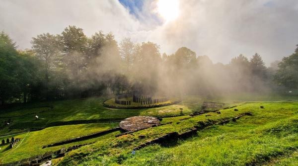 cetatea dacica sarmizegetusa regia se inchide pentru doua luni situl arheologic va fi restaurat cu 11 milioane de lei