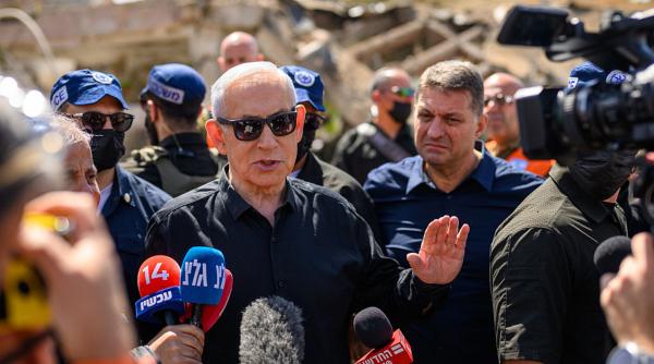 netanyahu va discuta cu instanta un eventual acord de recunoastere a vinovatiei in dosarele sale de coruptie pentru a fi gratiat