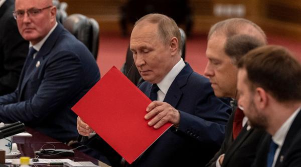 politico europa se teme ca fereastra de oportunitate a lui putin a sosit ar putea ataca nato intr un an sau doi