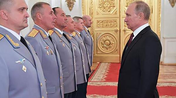 putin l a demis pe seful apararii antiaeriene a rusiei dupa ce o drona ucraineana a lovit moscova la 6 kilometri de kremlin
