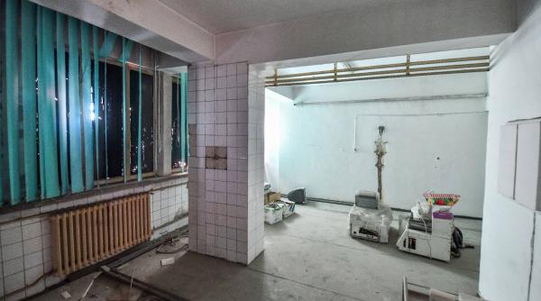 imagini cu cele sapte cabinete medicale in stare dezastruoasa pe care le vinde primaria bucuresti ce preturi au si unde sunt