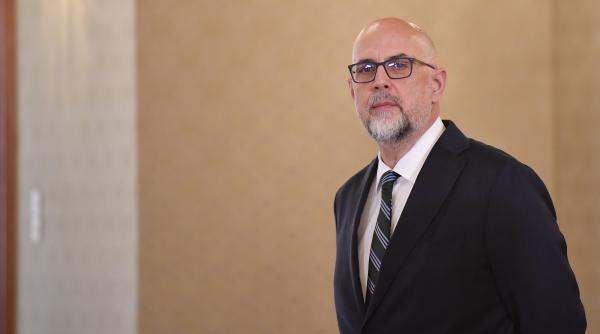 kelemen hunor cheama psd pnl si usr la discutii e singura solutie trebuie gasit un premier responsabil care sa nu fie un rival