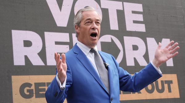 nigel farage a castigat 2 milioane de lire de cand e parlamentar scandal tot mai mare din cauza unui cadou nedeclarat de 5 milioane