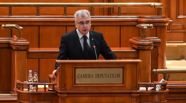 petrisor peiu anunta ca aur nu va sustine un guvern din care nu face parte niciun partid serios nu poate sa faca asta