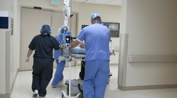 legea salarizarii include un program pilot in spitale medicii vor fi platiti in functie de performanta cseke attila poate fi extins