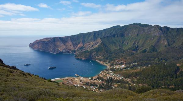 vanatoare de comori pe insula lui robinson crusoe din chile se cauta o comoara in valoare de zeci de miliarde de dolari