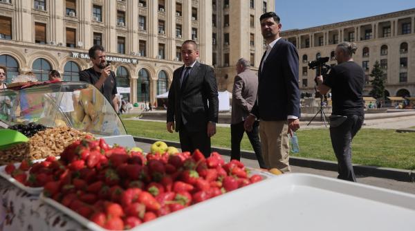 cel mai mare targ al producatorilor autohtoni s a deschis la casa presei libere poate fi vizitat pana duminica