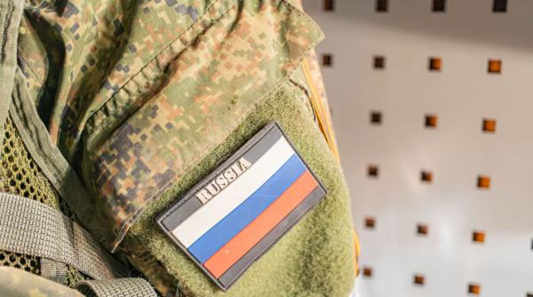 sute de peruani cu pasapoartele furate si fara intoarcere li s a promis un loc de munca in rusia dar au fost trimisi pe front