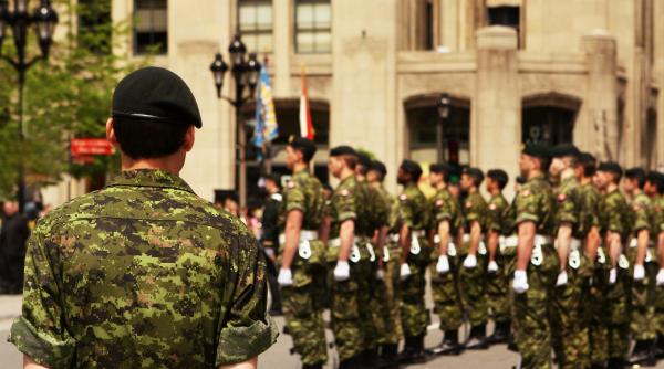 canada inregistreaza cel mai mare val de recrutari militare din ultimii 30 de ani ce a declansat schimbarea