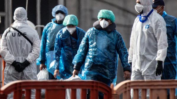 Franța decretează 42 de zile de izolare pentru suspecții cu risc de hantavirus. O femeie a fost testată pozitiv în zborul de repatriere