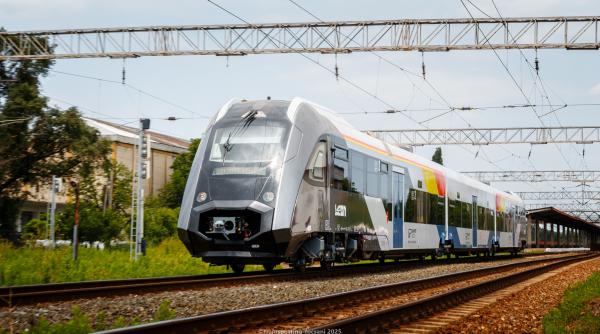 trenul leon fabricat in romania va transporta astronauti pe ruta bucuresti brasov la 45 de ani de la zborul lui dumitru prunariu
