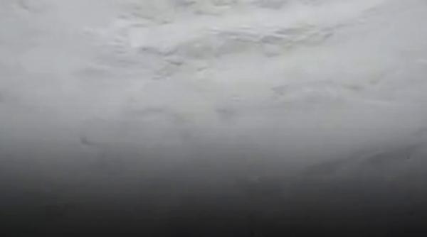 imagini spectaculoase de pe varful omu stratul de zapada depaseste 180 cm