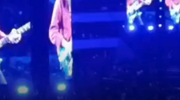 metallica a cantat in romana melodia cine esti tu oare a trupei compact pe arena nationala