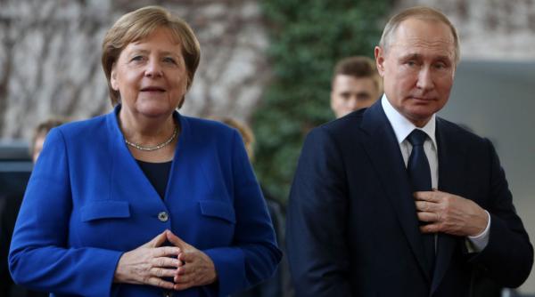 ue ia in calcul sa o numeasca pe angela merkel mediator in negocierile cu putin kievul nu pare multumit de o astfel de propunere