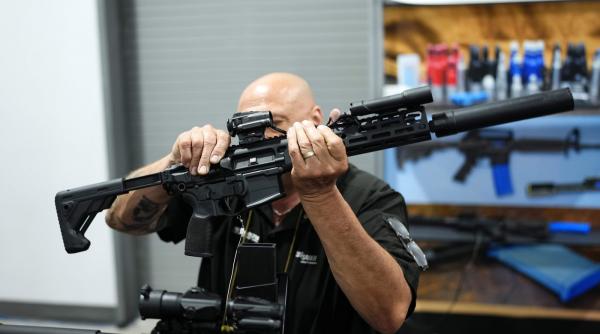 cum arata viitoarea arma de asalt a armatei romane va fi facuta la cugir de americanii de la sig sauer