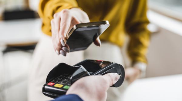 serviciul spaniol bizum incepe sa faca concurenta cu visa si mastercard totul a inceput ca un experiment de interoperabilitate