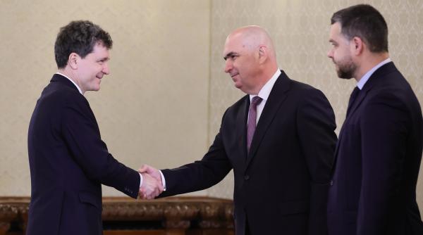 nicusor dan incepe consultarile cu partidele la cotroceni luni liderii politici vor discuta cu presedintele incepand cu ora 9 00