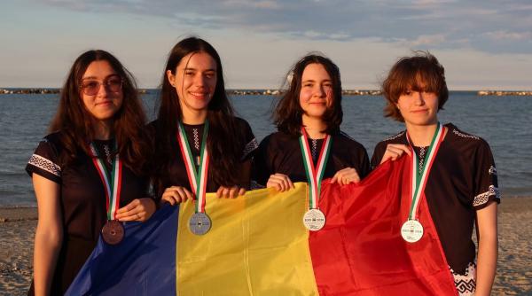 echipa romaniei a castigat patru medalii la olimpiada europeana de informatica pentru fete