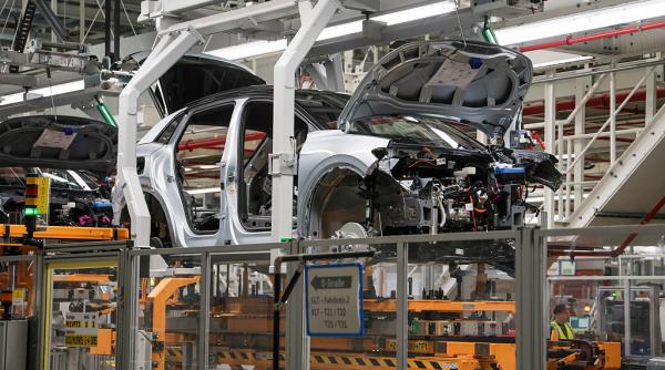 china face presiuni asupra ue inaintea adoptarii unei legi care impune conditii ferme pentru investitiile straine pe continent
