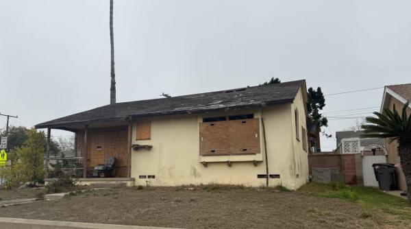 o casa mica si darapanata in care nu se poate locui s a vandut cu 1 milion de dolari in california este o zona buna