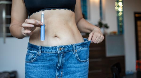 cercetatori din italia investigheaza efectele pe care le au medicamentele anti obezitate asupra ochilor
